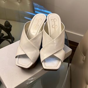 Jessica Simpson Wedges